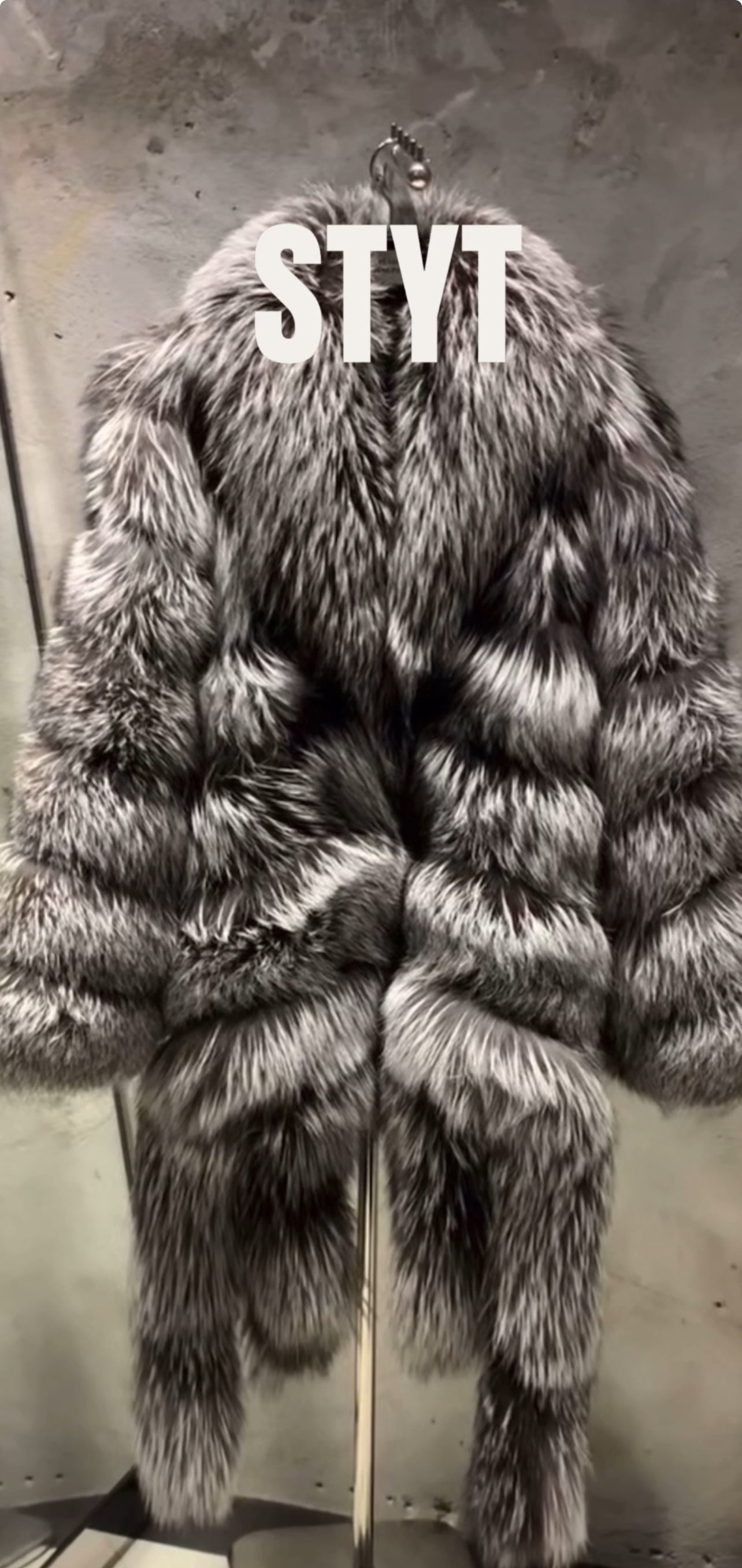 Show Stopper Natural Fox Coat - Grey