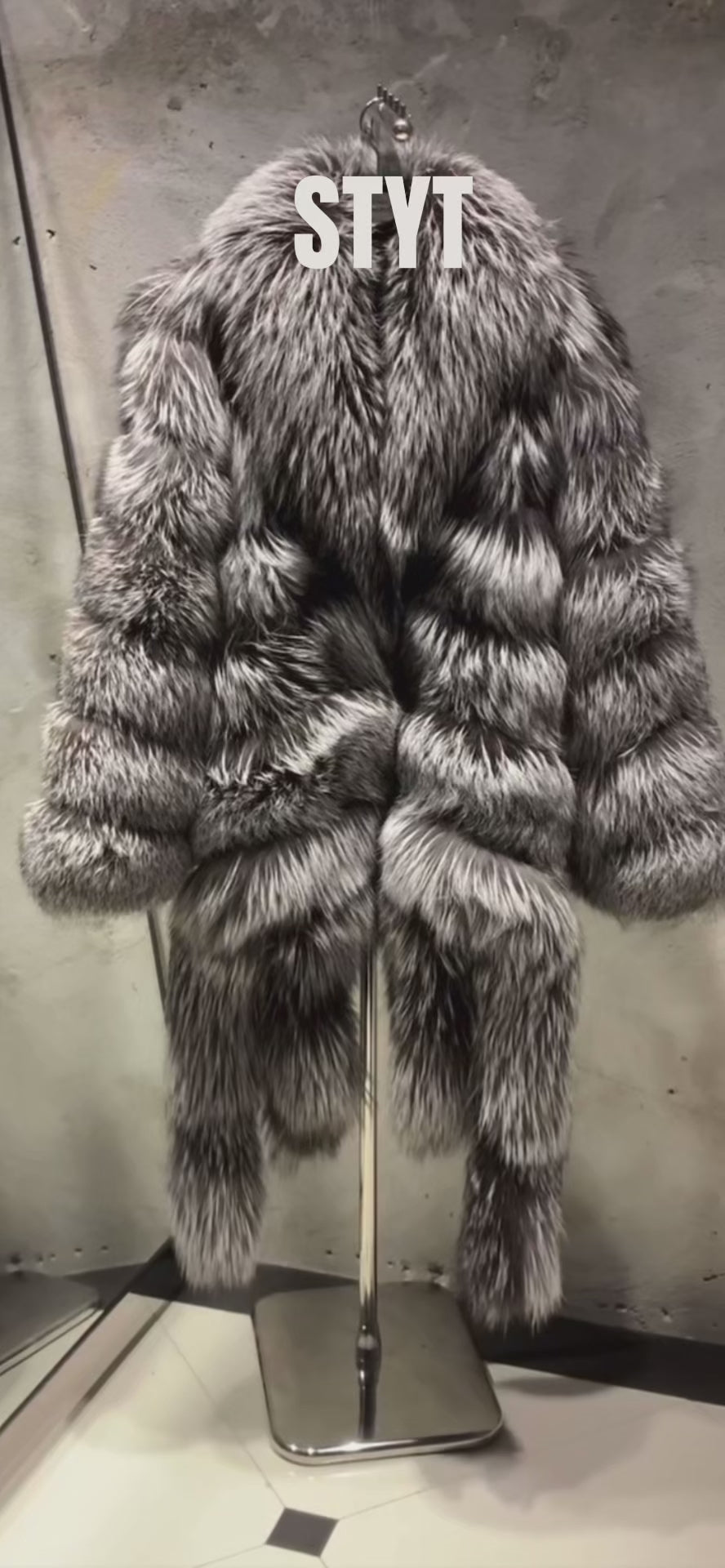 Show Stopper Natural Fox Coat - Grey